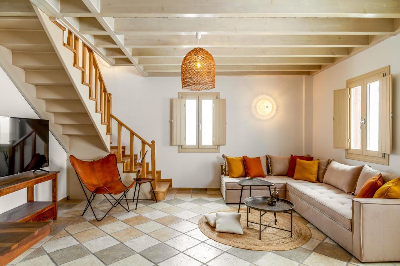 Vacay Suites Фиростефани Екстериор снимка